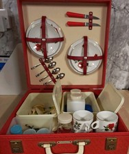 Brexton Picnic Basket with