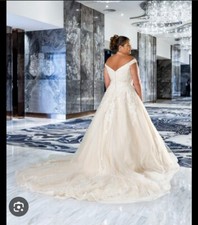 Champagne Wedding Dress (Angel by Venus) Size 22 (fits size 18)