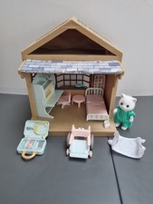 Sylvanian Families Cottage Hospital Bundle With Cat Patient / Doctor Accessories