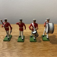 BRITAINS AMERICAN MARINE CORPS MARCHING BAND WITH DRUM MAJOR