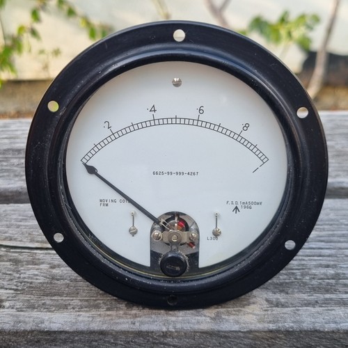 Voltmeter gauge instrument - mc,