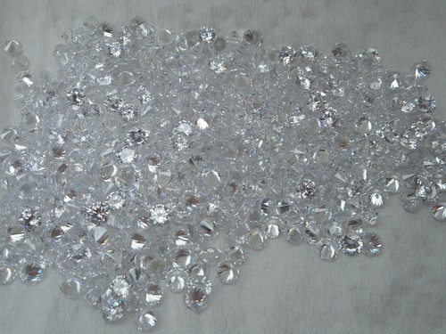 4mm round white - , cubic