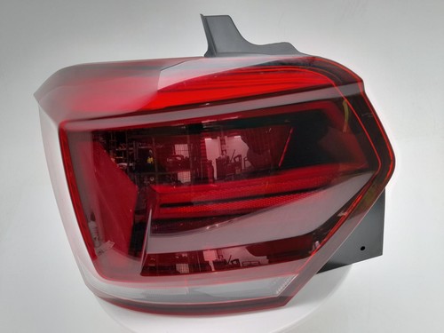 Volkswagen polo tail light - volkswagen,