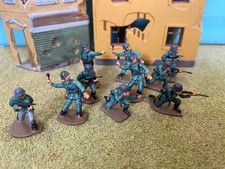 1: 72 Hard Plastic German