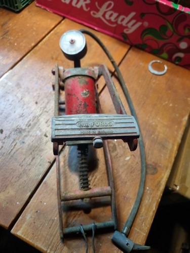 Vintage halfords footpump - vintage,