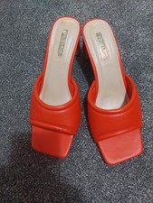 Ladies Heeled Sandles New Size 5