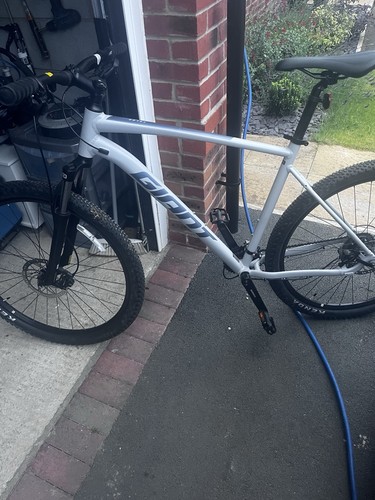 Giant talon 29in mountain bike - 29in,