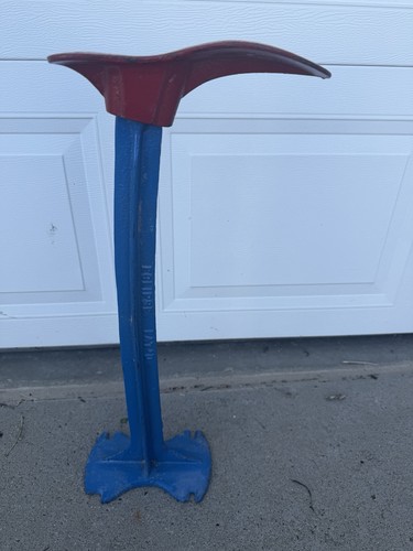 Vintage cast iron shoe - cast, stand