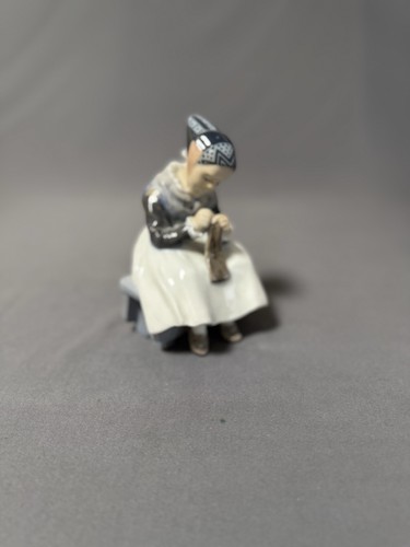 Royal copenhagen figurine - copenhagen,