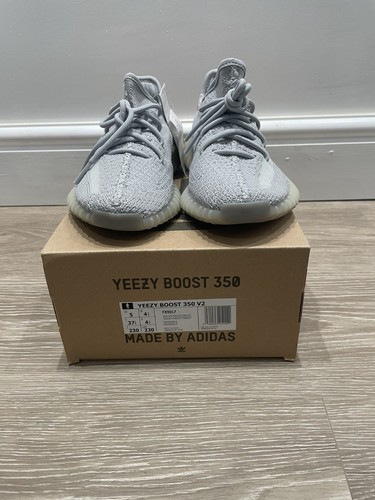 Adidas yeezy boost - adidas, v2