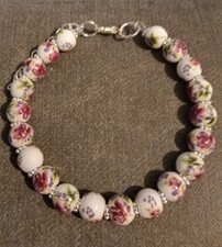 Flowery Beaded Memory Wire Bracelet