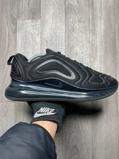 Triple Black Nike Airmax