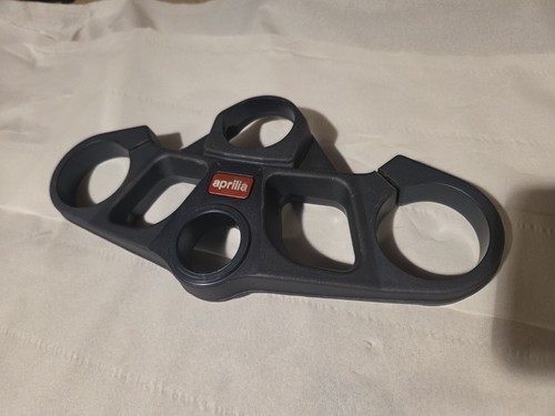 Rsv1000r gen top yoke - gen,