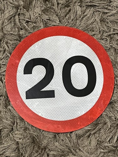 20mph road sign - uk,