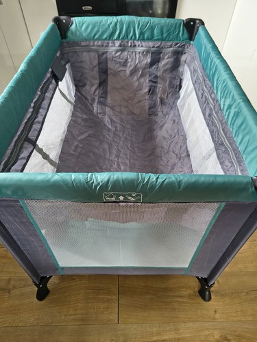 Cuggl travelcot with bassinet - travelcot,