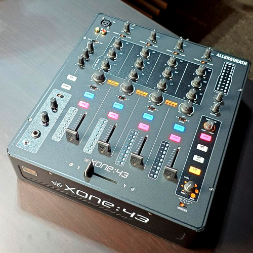 Allen heath xone mixer - xone:43,
