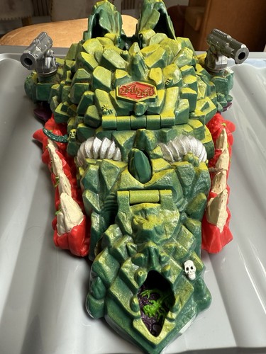 Mighty max dragon - mighty, island