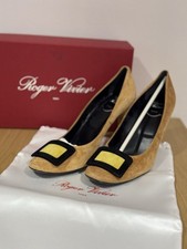Roger Vivier 85mm Suede Pumps