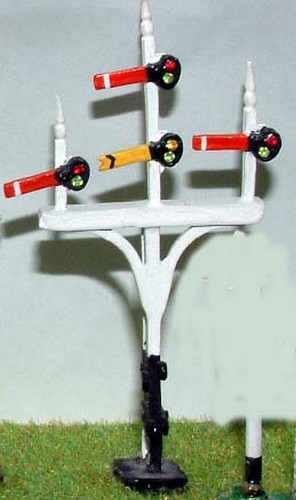Railway signal triple post - signal,