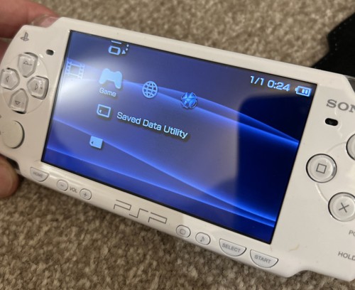 Sony 2003 psp white - 2003,