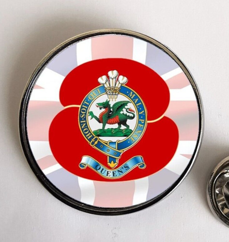 Queens regiment lapel pin - queens,