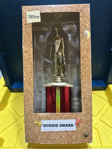 The office dundie award - the,