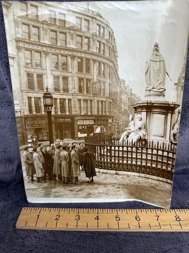 Rare 1950 photograph overseas - rare,