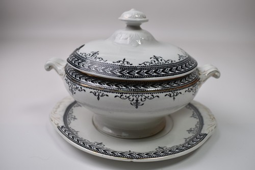 Vintage small vegetable tureen - vintage,
