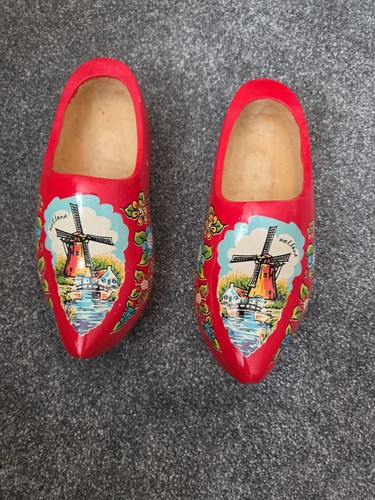 Hand painted dutch - painted, wooden