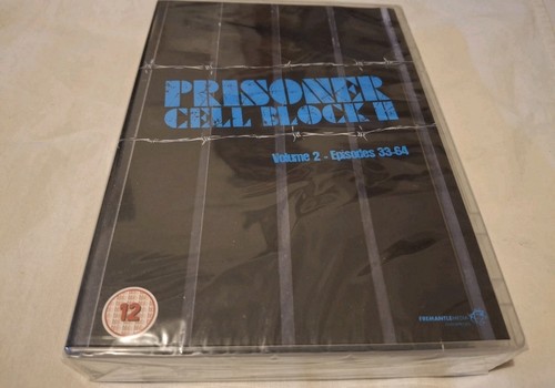 Prisoner cell block complete - cell, h