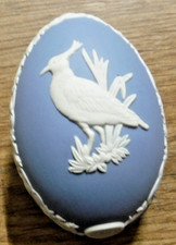 Wedgwood Blue Jasper Ware Egg Trinket Pot ~ Lapwing ~ 1984 ~ Excellent