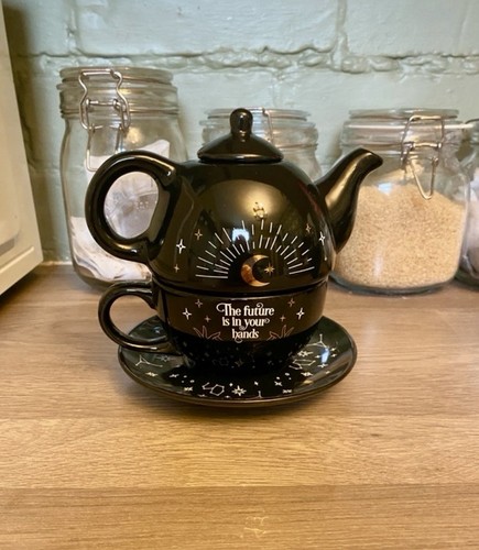 Fortune teller teapot and cup - fortune,