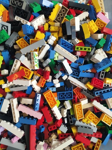 1kg lego bricks 2x2 2x3 - ~,