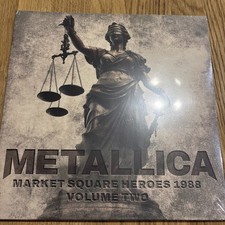 Metallica Market Square Heroes