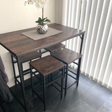 Breakfast bar table - table, stools