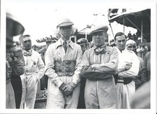 RAYMOND MAYS & LORD HOWE