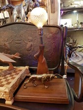 Antique Table Lamp With Metal