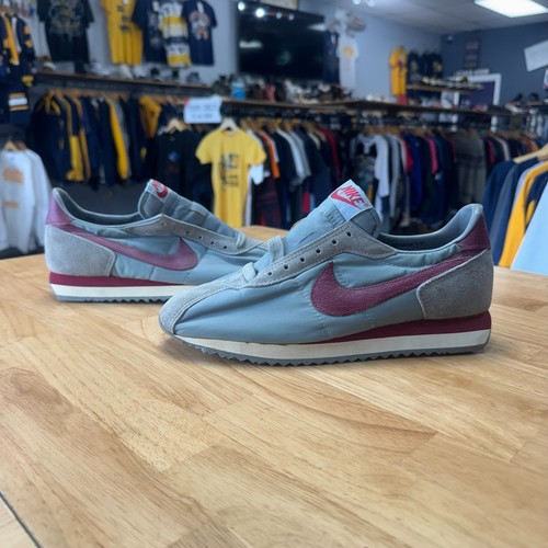 Vintage 1982 nike - vintage,