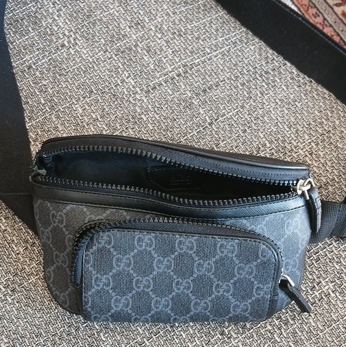 Gucci supreme monogram zip - monogram,