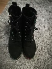 Girls black boots, size 5