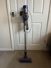 Dyson V8 Cordless Vacuum Cleaner SV10 – Fully Working, Complete Set with Tools