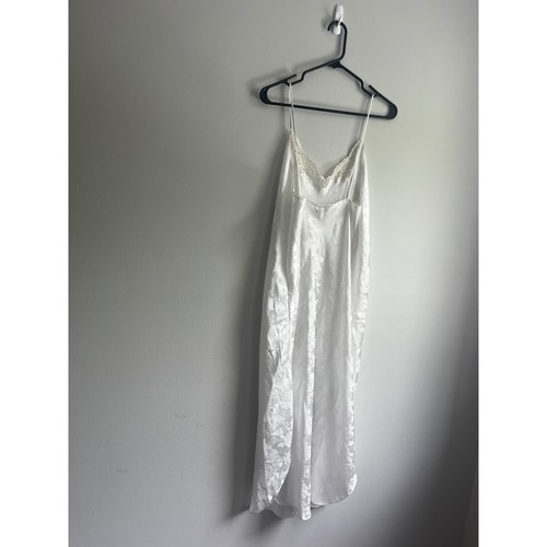 Linda bis white - white, satin