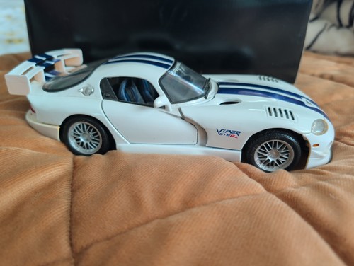Maisto dodge viper - 1/18,