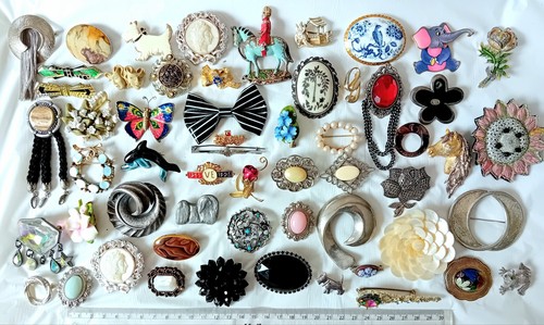 Job lot various brooches - lot,