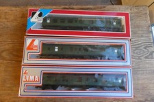 3 X LIMA TRAIN CARRIAGES