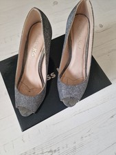 Ladies Kurt Geiger Shoes. Size