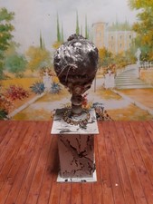 1:12 miniature dolls house