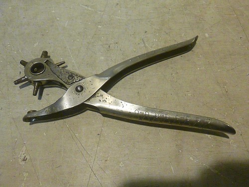 Vintage maun industries - industries, no