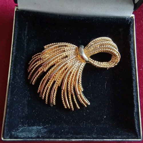 Vintage jewellery large - vintage,