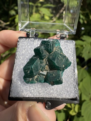 Dioptase thumbnail - dioptase,